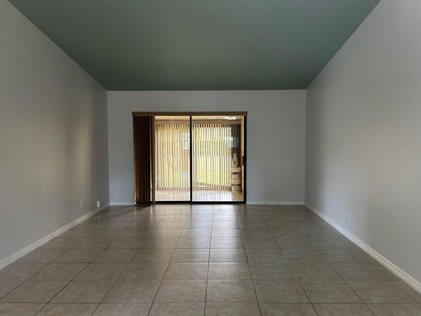 PINE RIDGE NORTH VILLAGE - Residential Lease