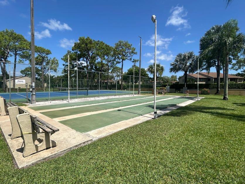 PINE RIDGE NORTH VILLAGE - Residential Lease