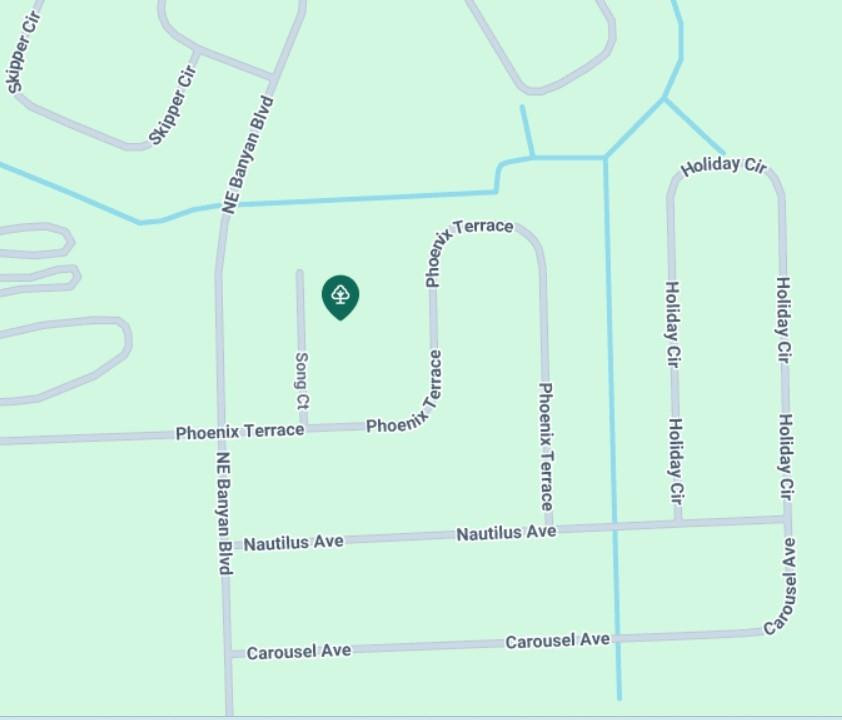 Port La Belle - Land