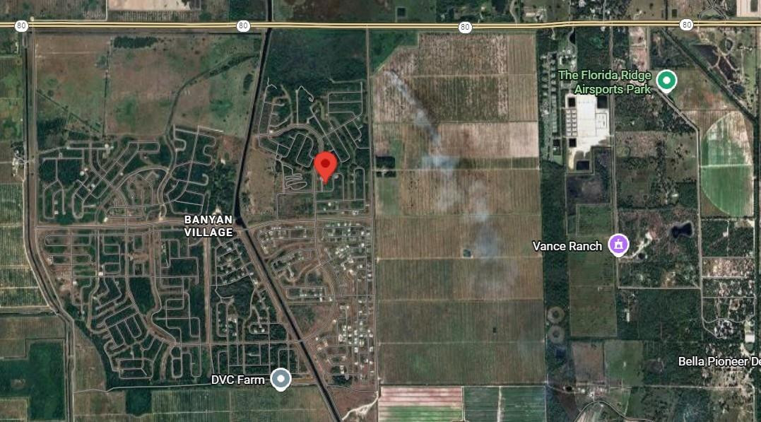 Port La Belle - Land