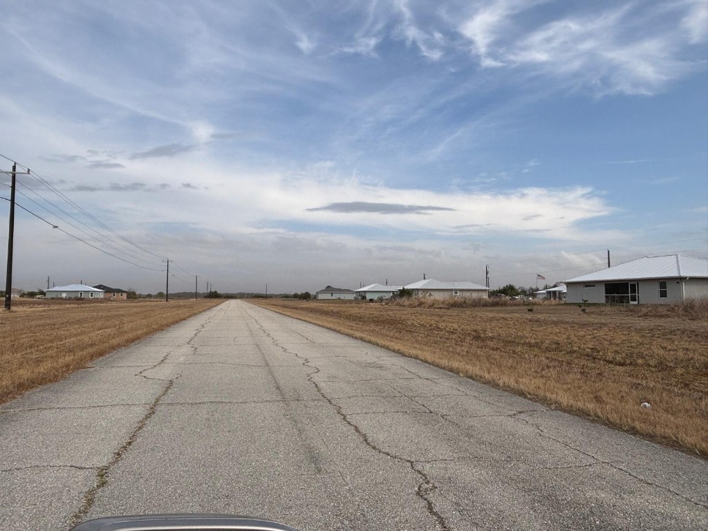 Port La Belle - Land