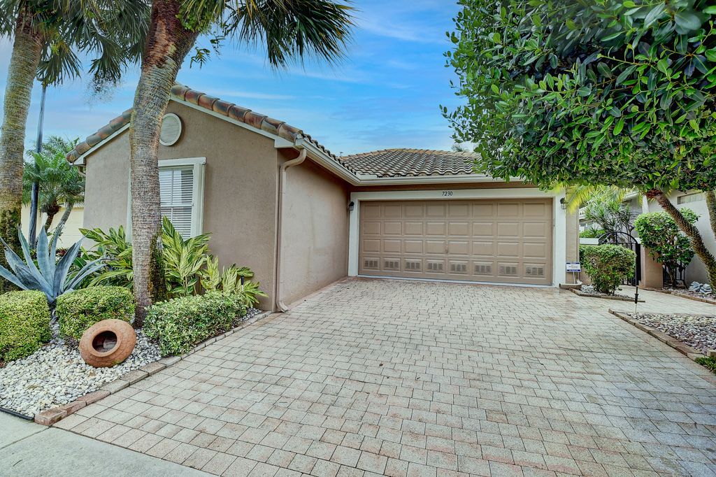 Photo of 7230 Granville Avenue, Boynton Beach, FL 33437 (MLS # R10784488)