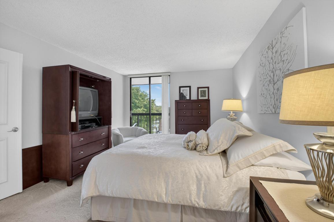 Bridgewood Midrise - Residential