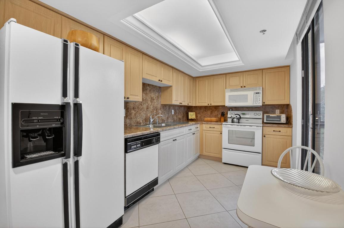 Bridgewood Midrise - Residential