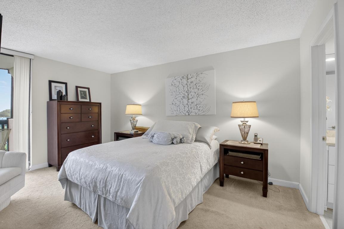 Bridgewood Midrise - Residential