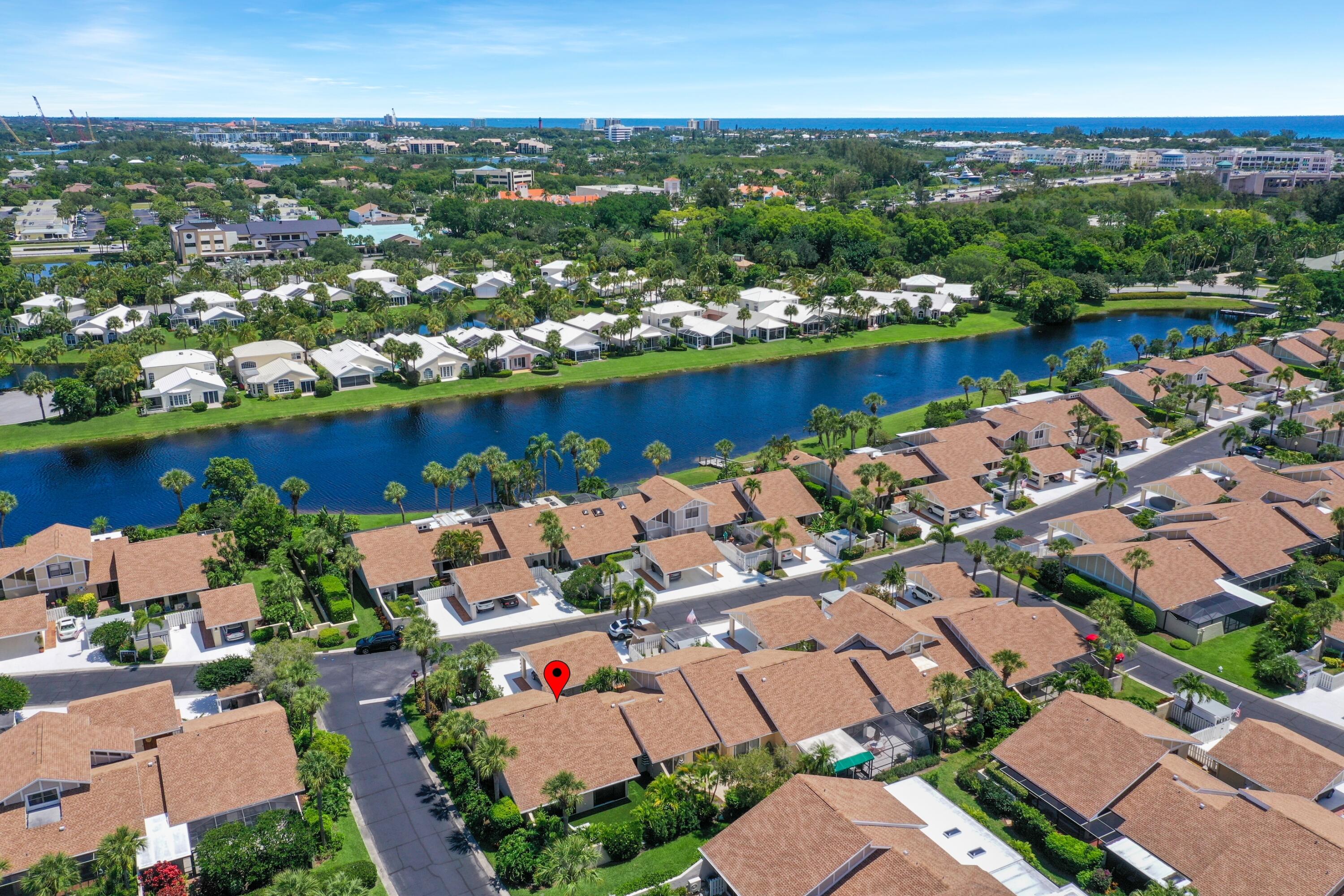 CAPE POINTE OF JONATHANS LANDING - Residential