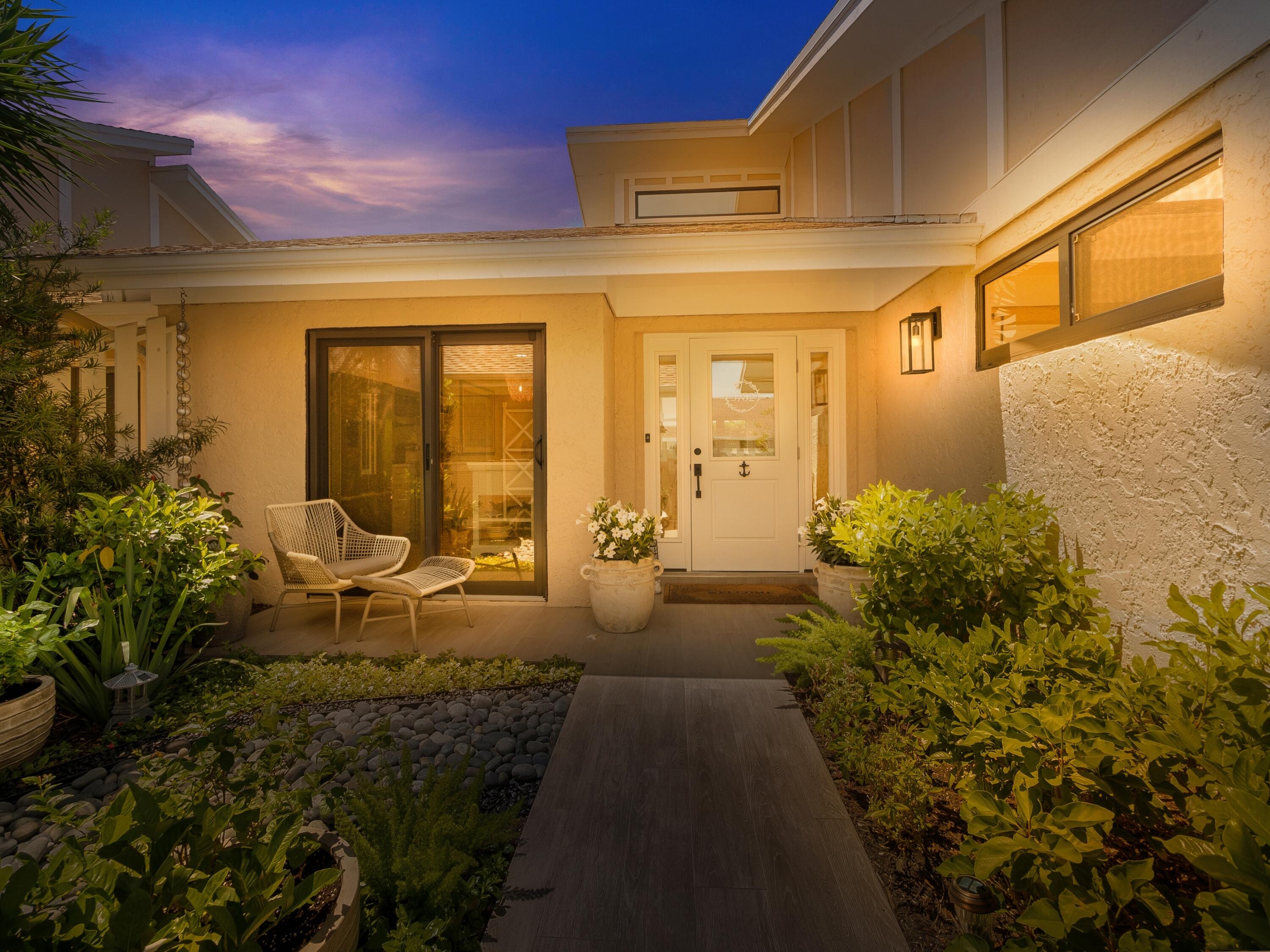 CAPE POINTE OF JONATHANS LANDING - Residential