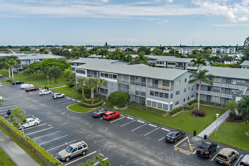 Photo of 203 SUFFOLK E #E, Boca Raton, FL 33434 (MLS # B26088304)