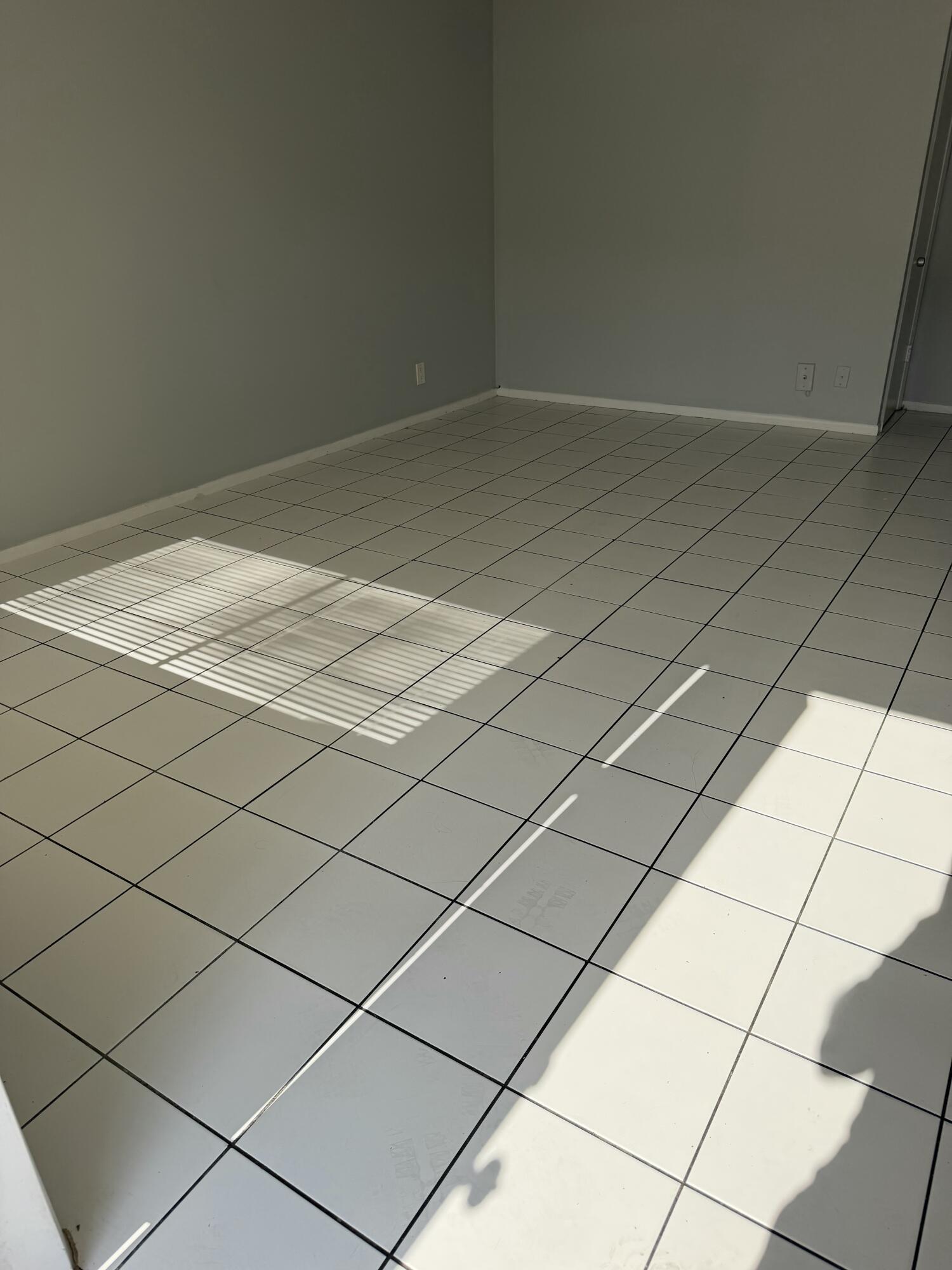 THREE RIVERS EAST CONDO - Residential Lease