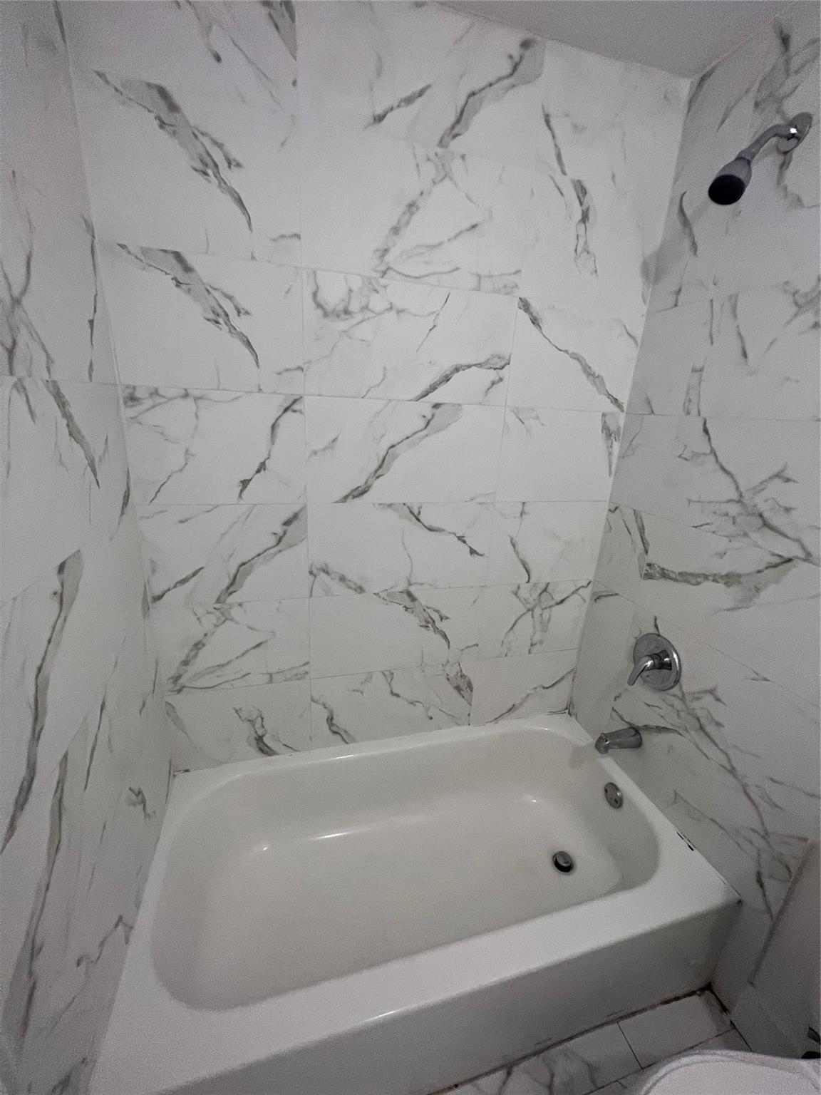 Pompano Terrace 10-11 B - Residential Lease