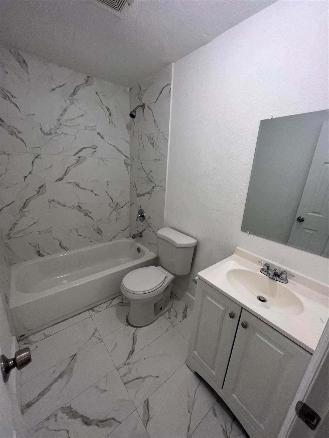 Pompano Terrace 10-11 B - Residential Lease