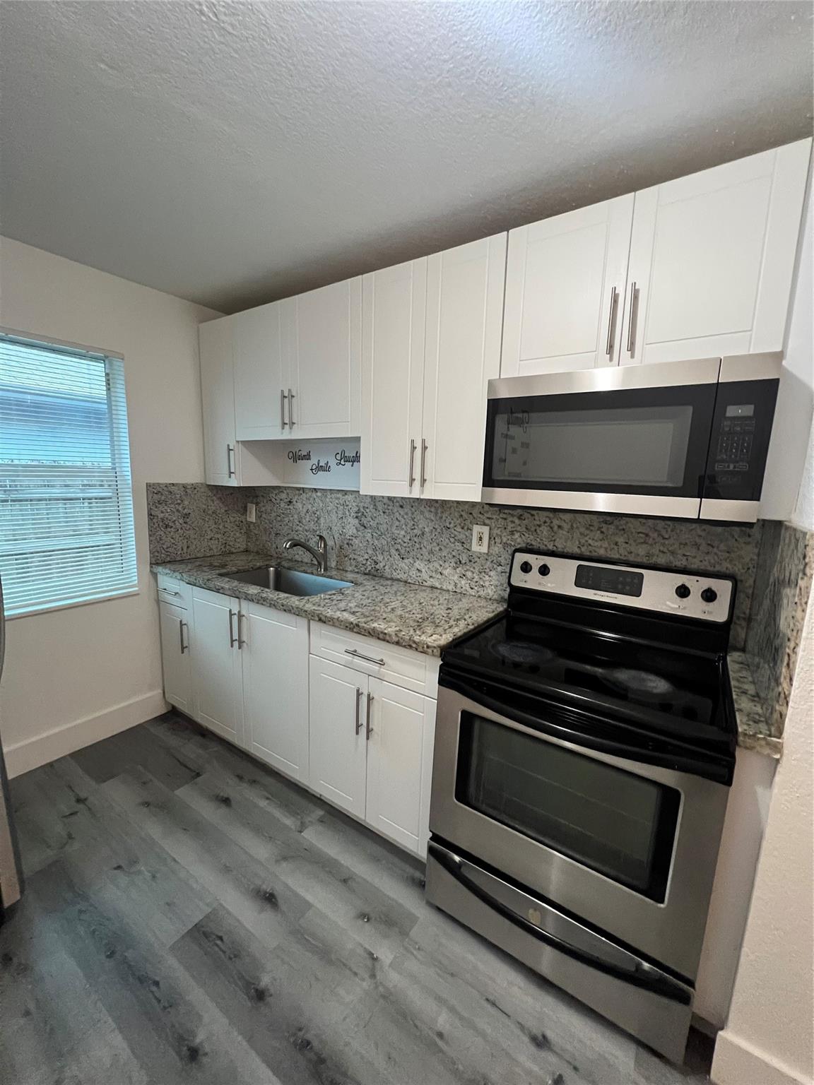 Pompano Terrace 10-11 B - Residential Lease