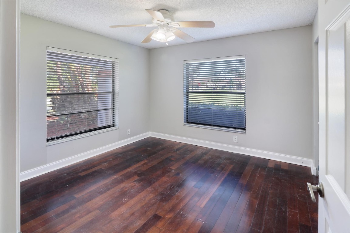 Island Lakes 02 Sec 01 - Residential Lease