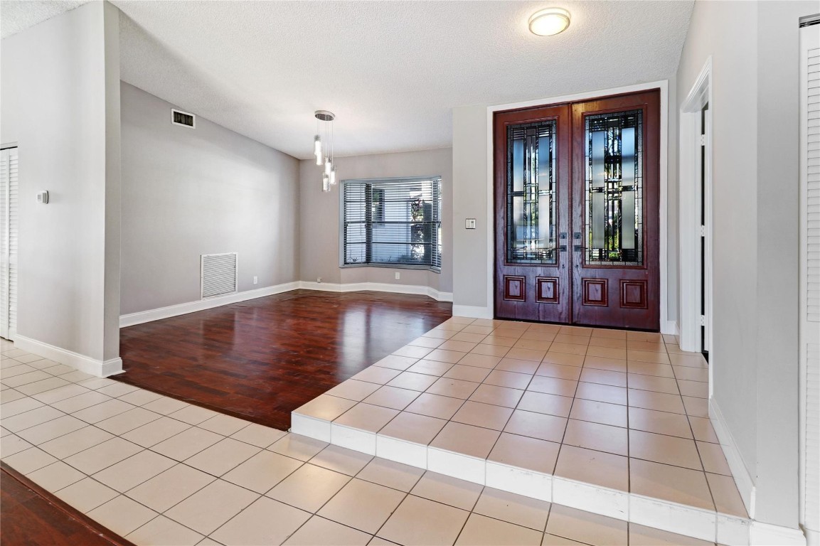 Island Lakes 02 Sec 01 - Residential Lease