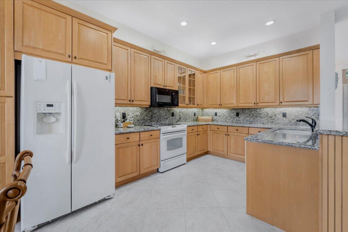 Valencia Pointe - Residential