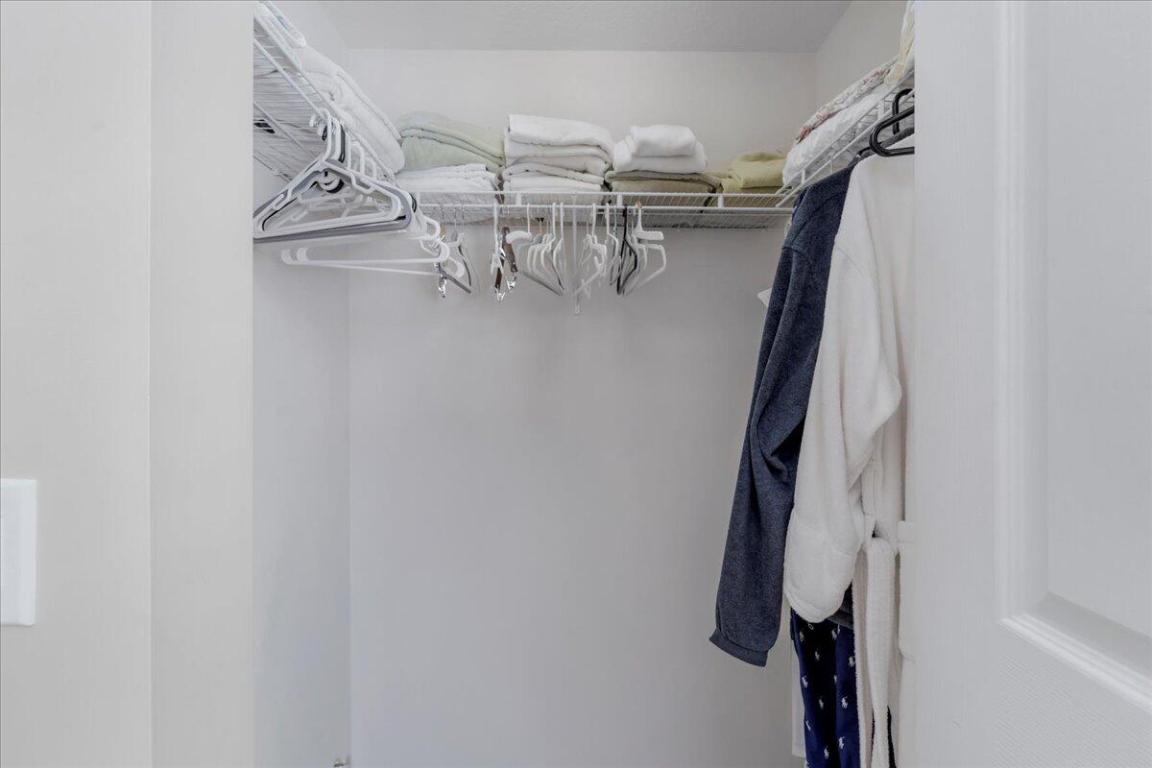 Valencia Pointe - Residential