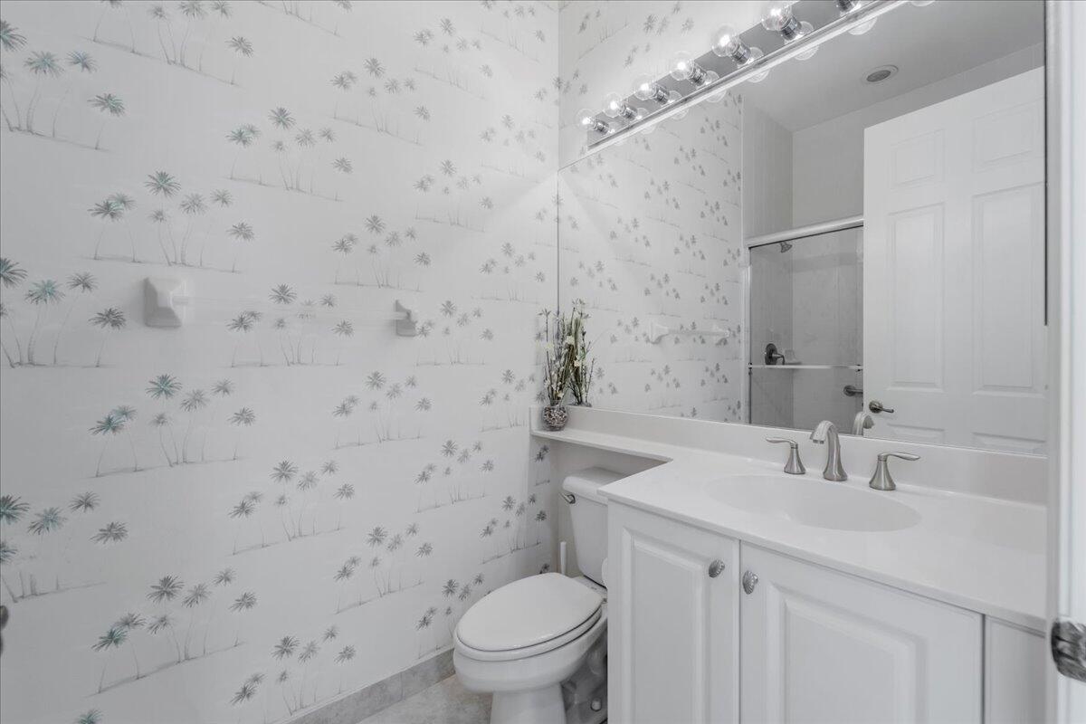 Valencia Pointe - Residential