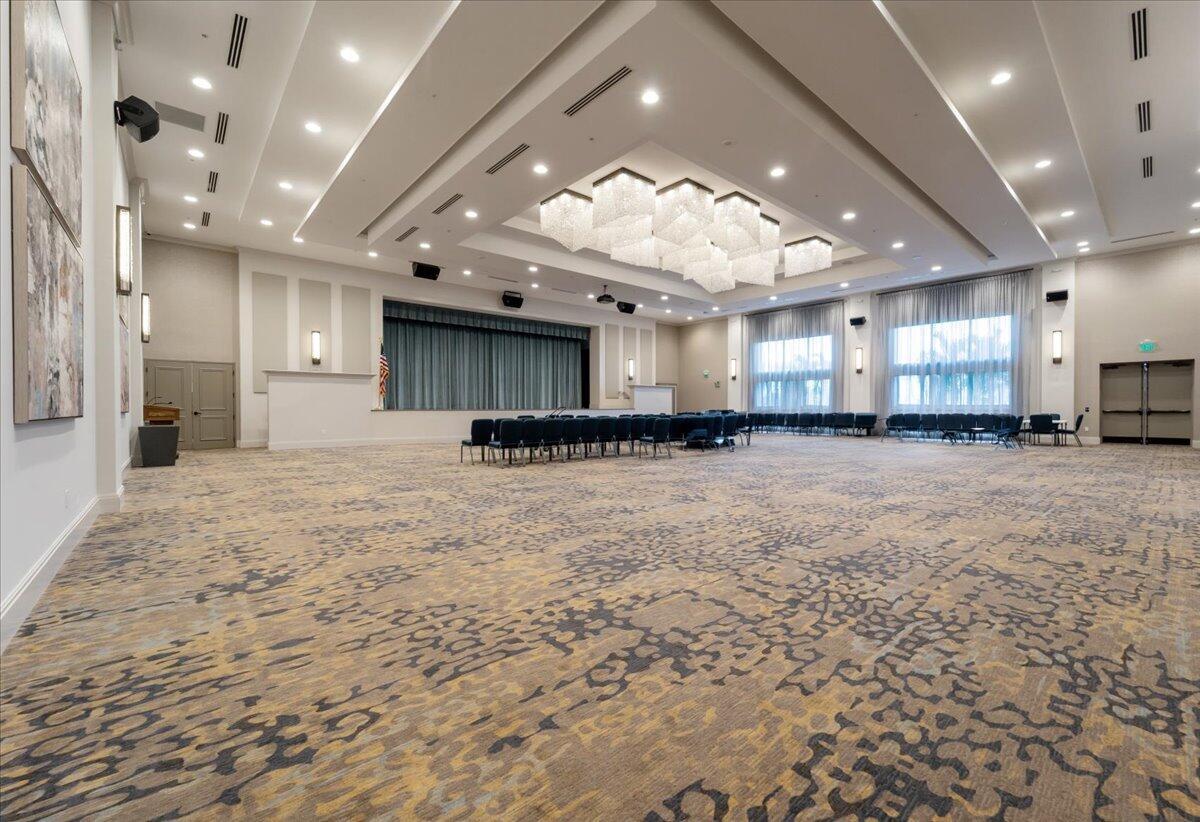 Valencia Pointe - Residential