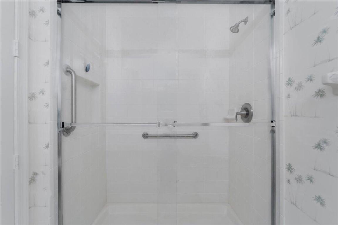 Valencia Pointe - Residential