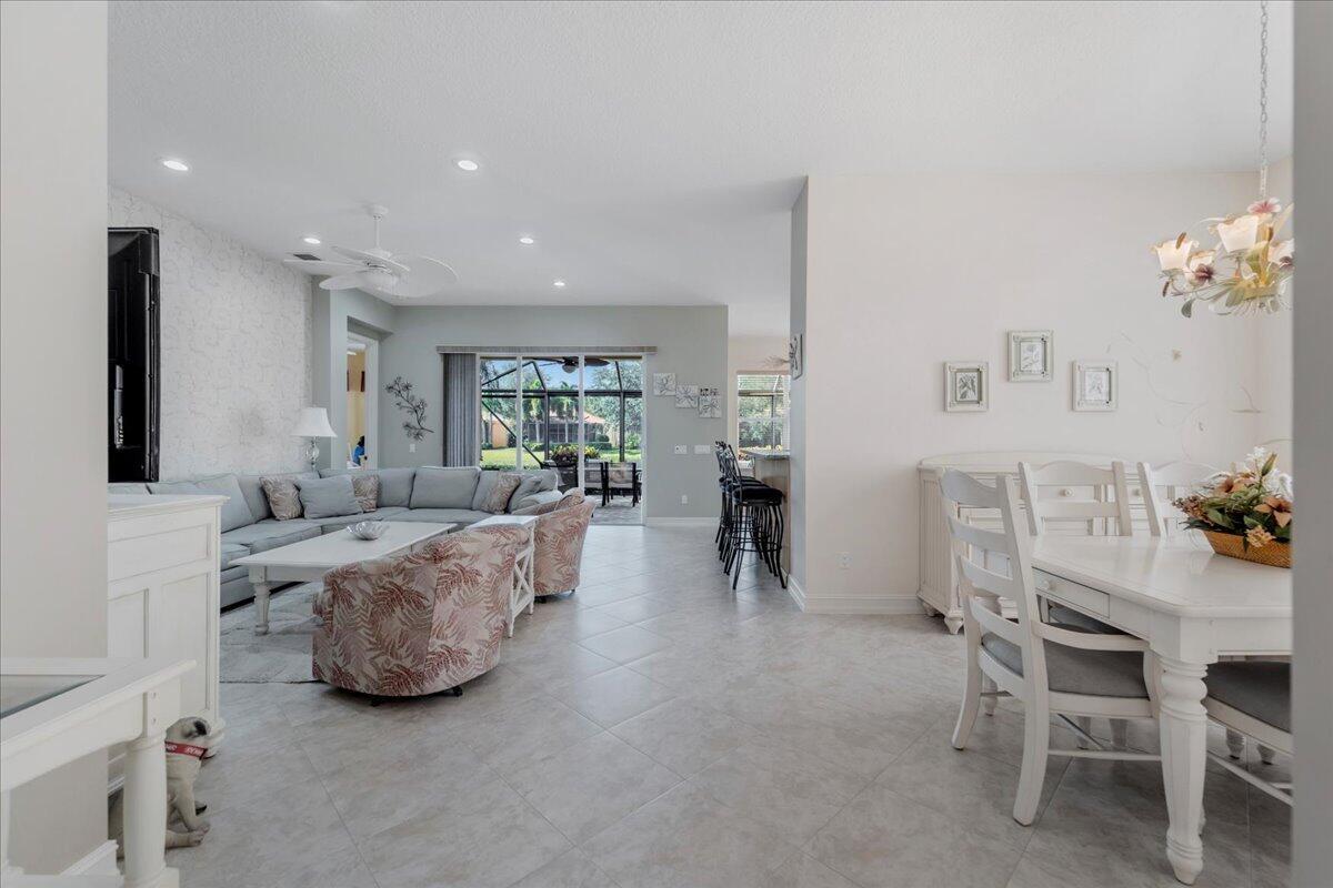 Valencia Pointe - Residential