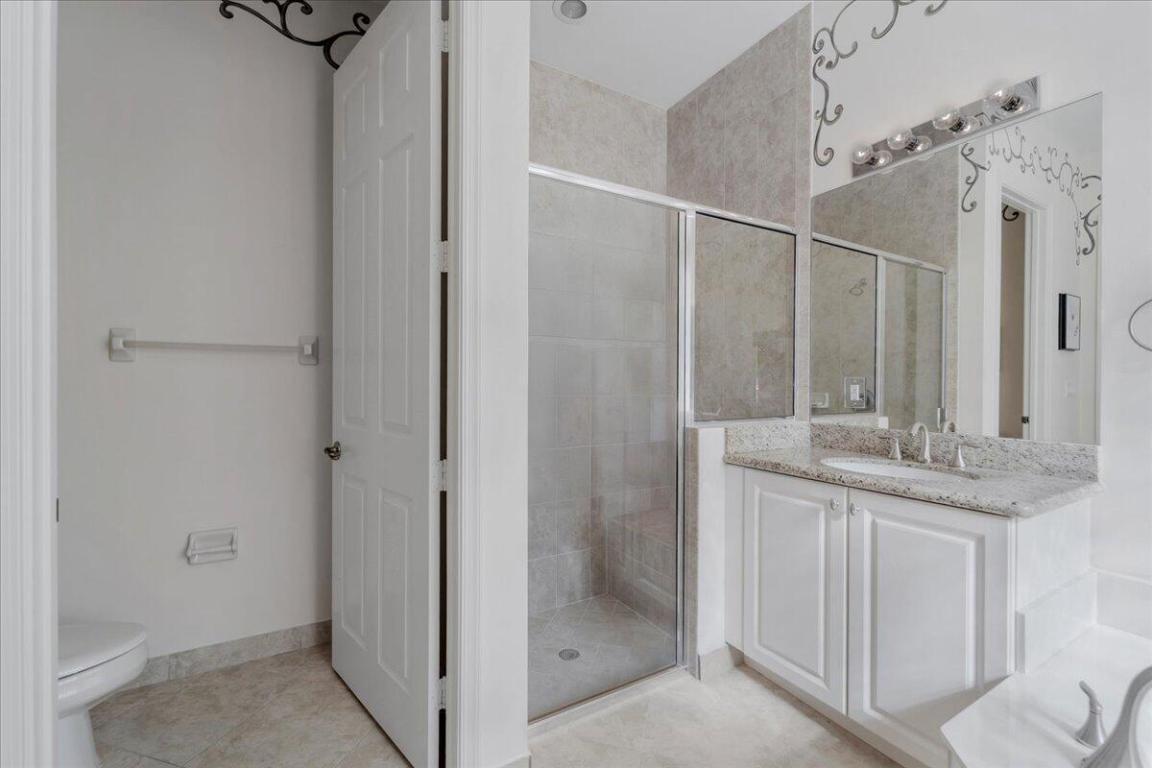 Valencia Pointe - Residential