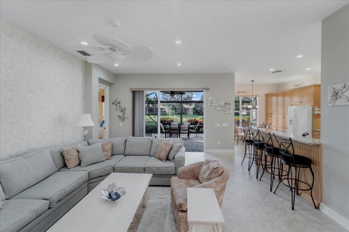 Valencia Pointe - Residential