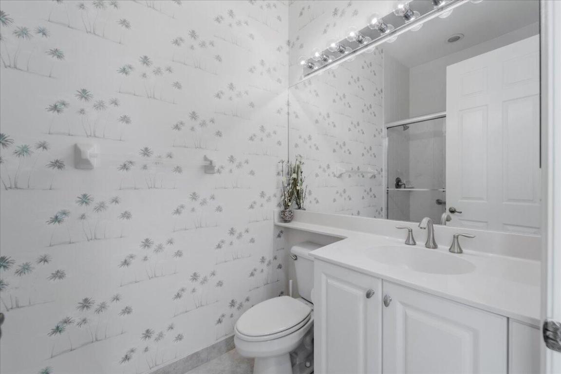 Valencia Pointe - Residential