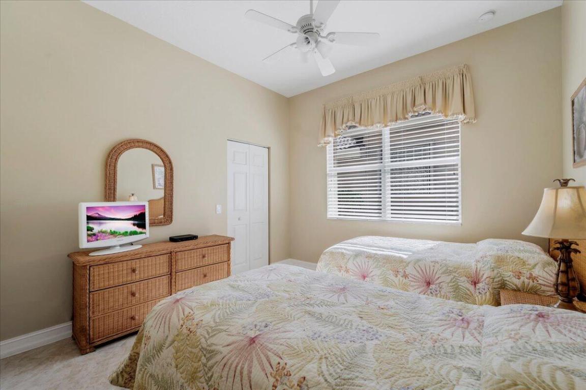 Valencia Pointe - Residential