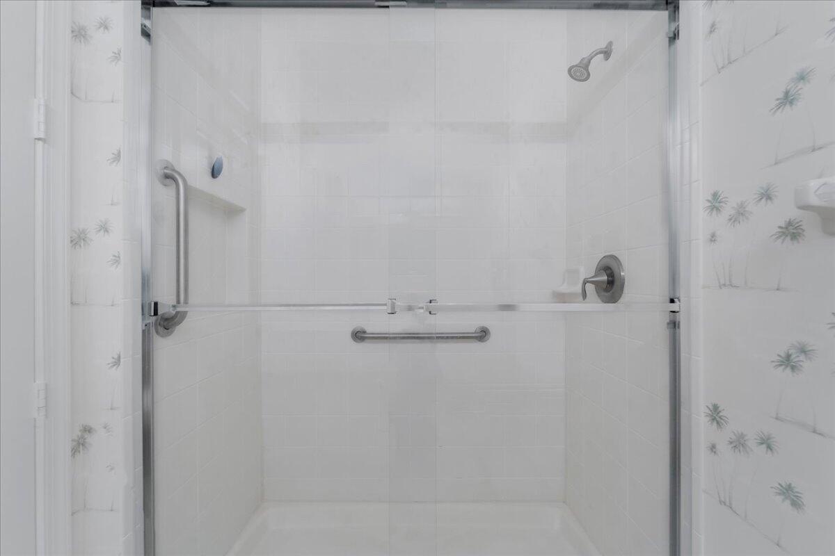 Valencia Pointe - Residential