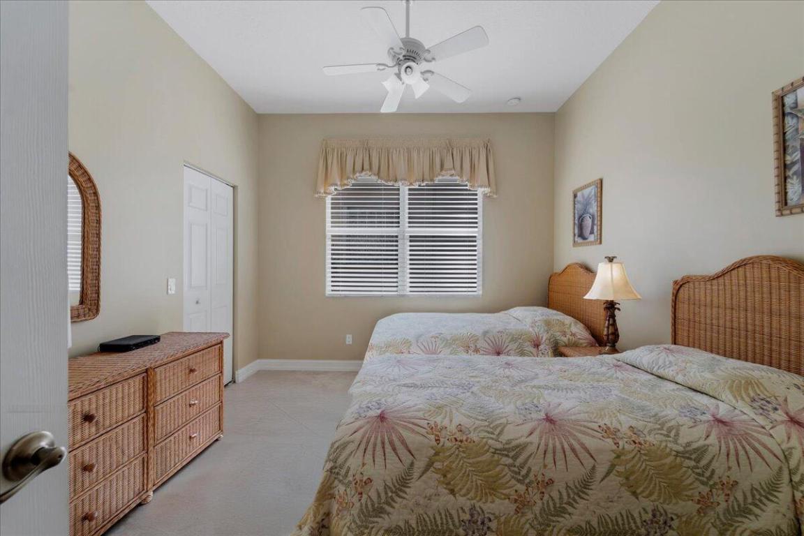 Valencia Pointe - Residential