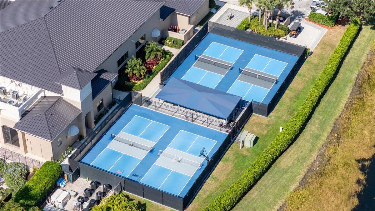 Valencia Pointe - Residential