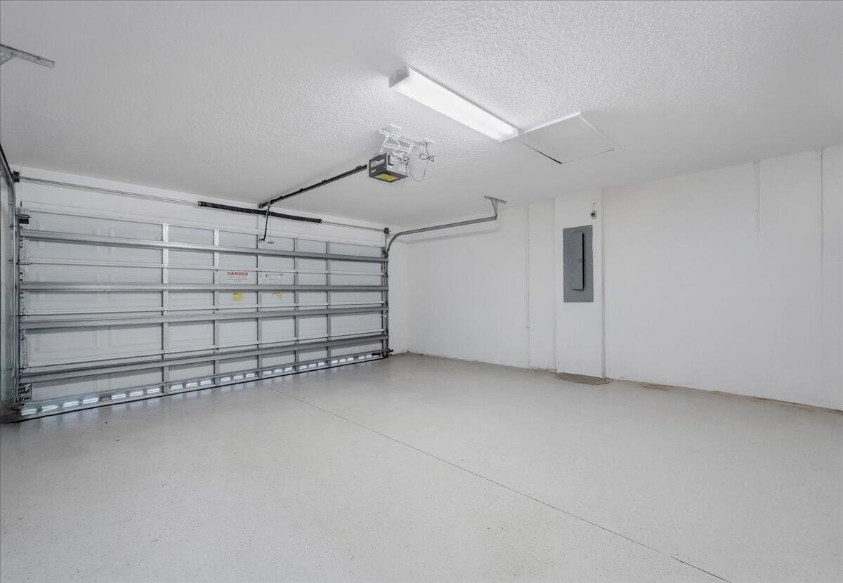 Valencia Pointe - Residential