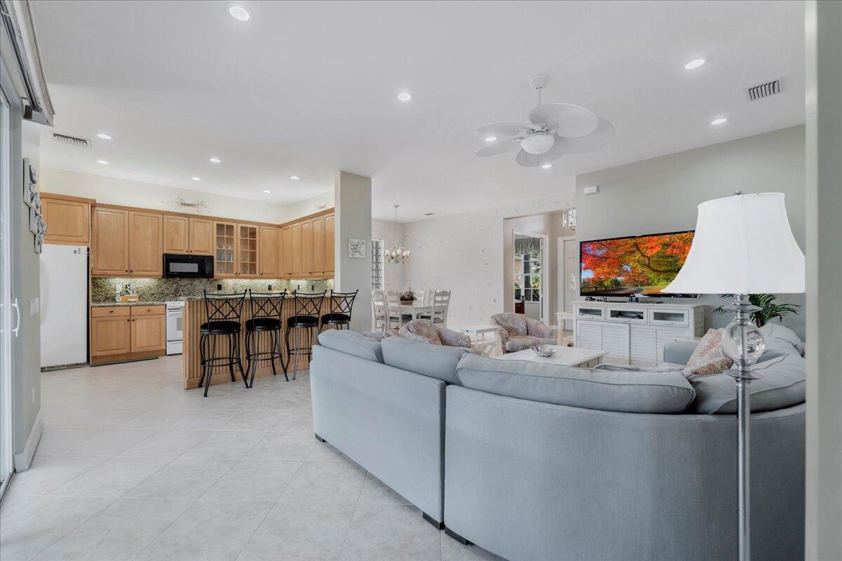 Valencia Pointe - Residential