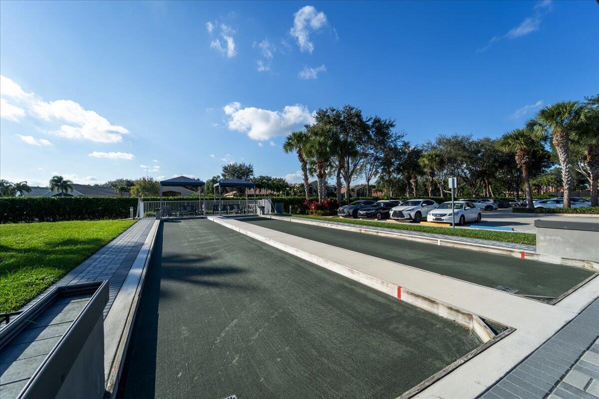 Valencia Pointe - Residential