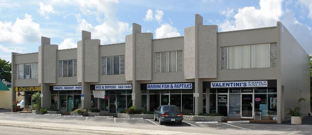 Photo of 2050 E Oakland Park Boulevard, Fort Lauderdale, FL 33306 (MLS # F10538016)