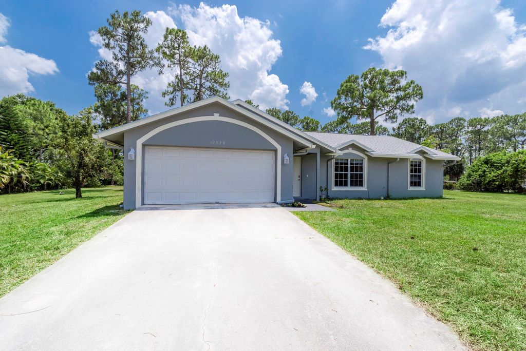 Photo of 17928 77th Lane N, Loxahatchee, FL 33470 (MLS # R10893904)