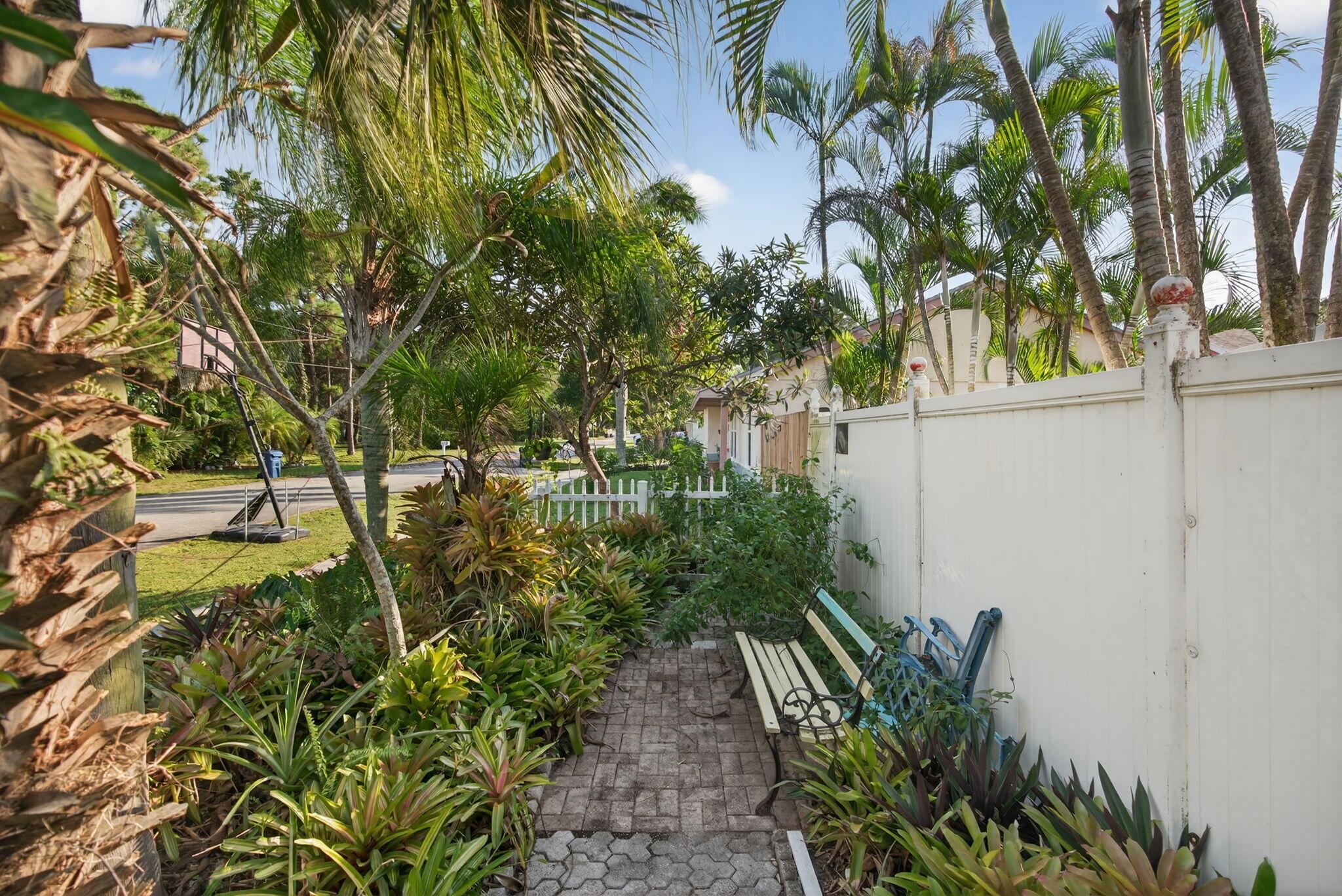 JUPITER RIVER ESTATES ADD - Residential