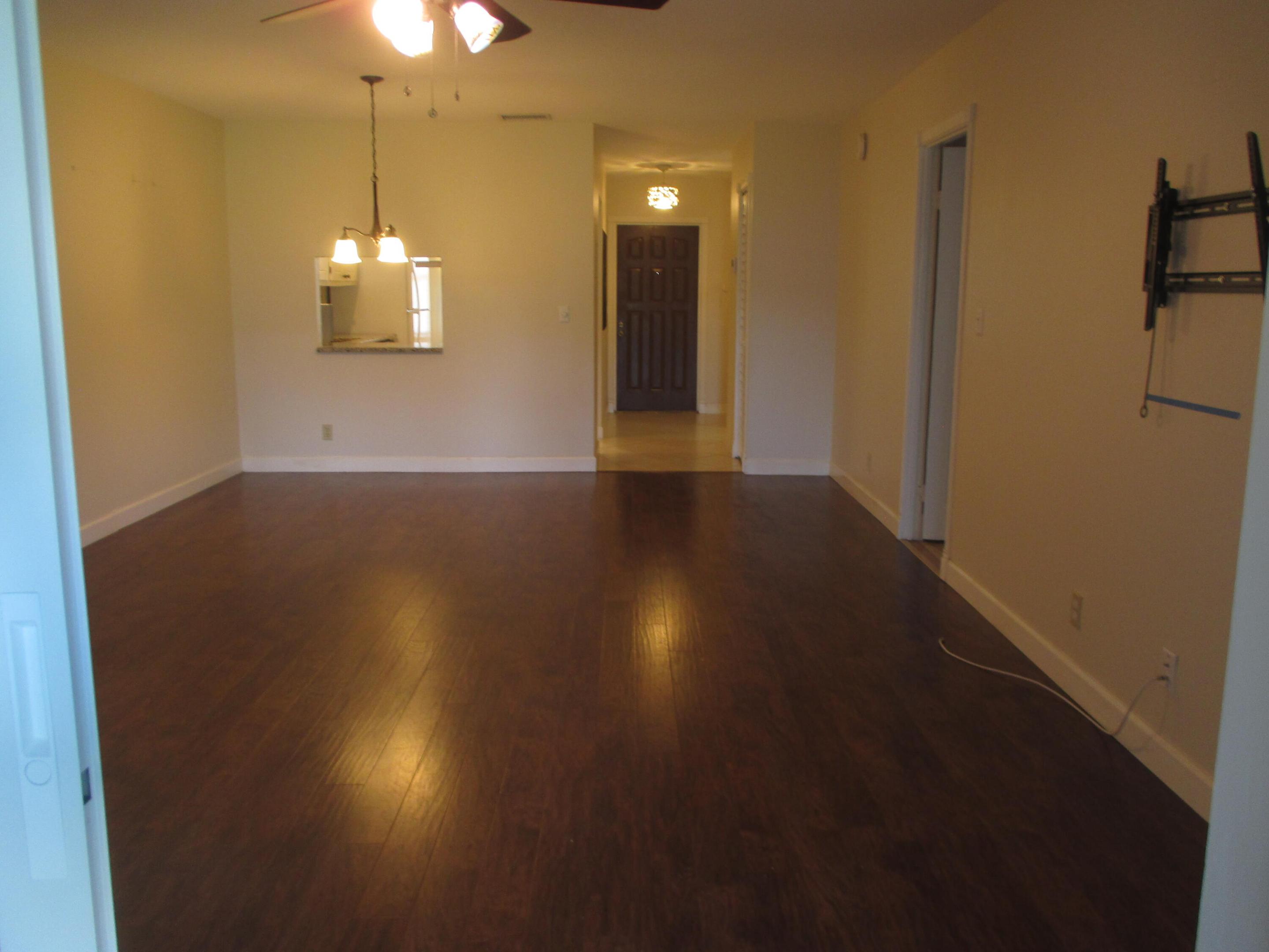 GOLDEN LAKES VILLAGE - Residential