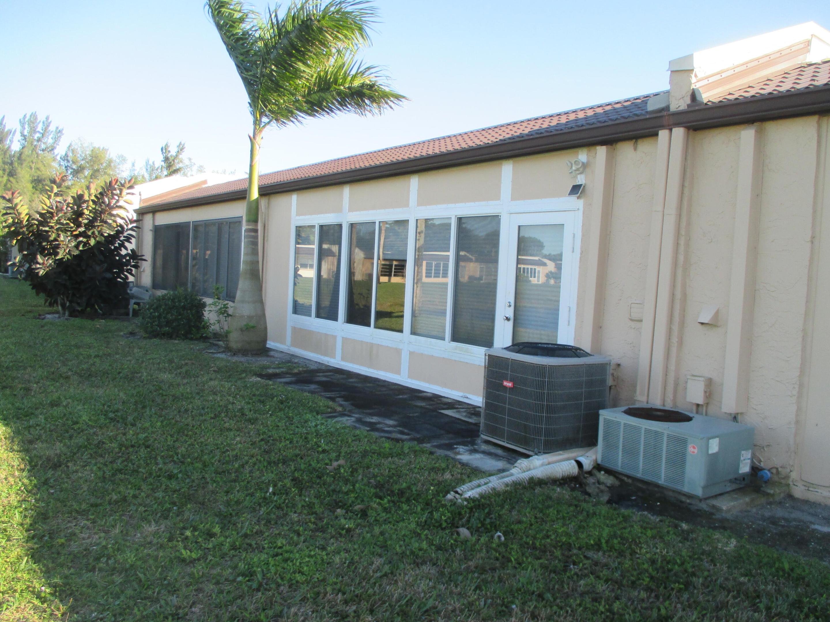 GOLDEN LAKES VILLAGE - Residential