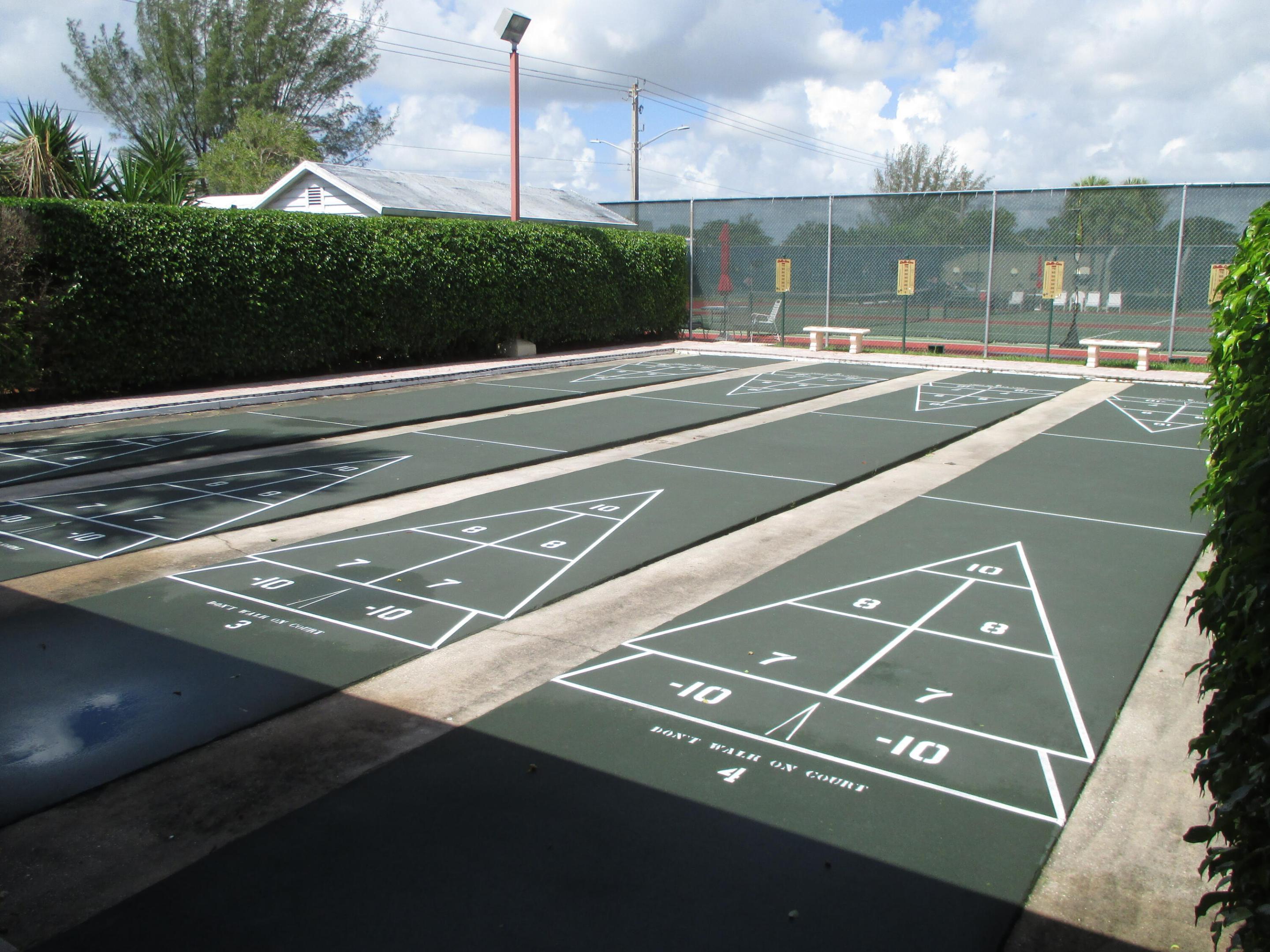 GOLDEN LAKES VILLAGE - Residential