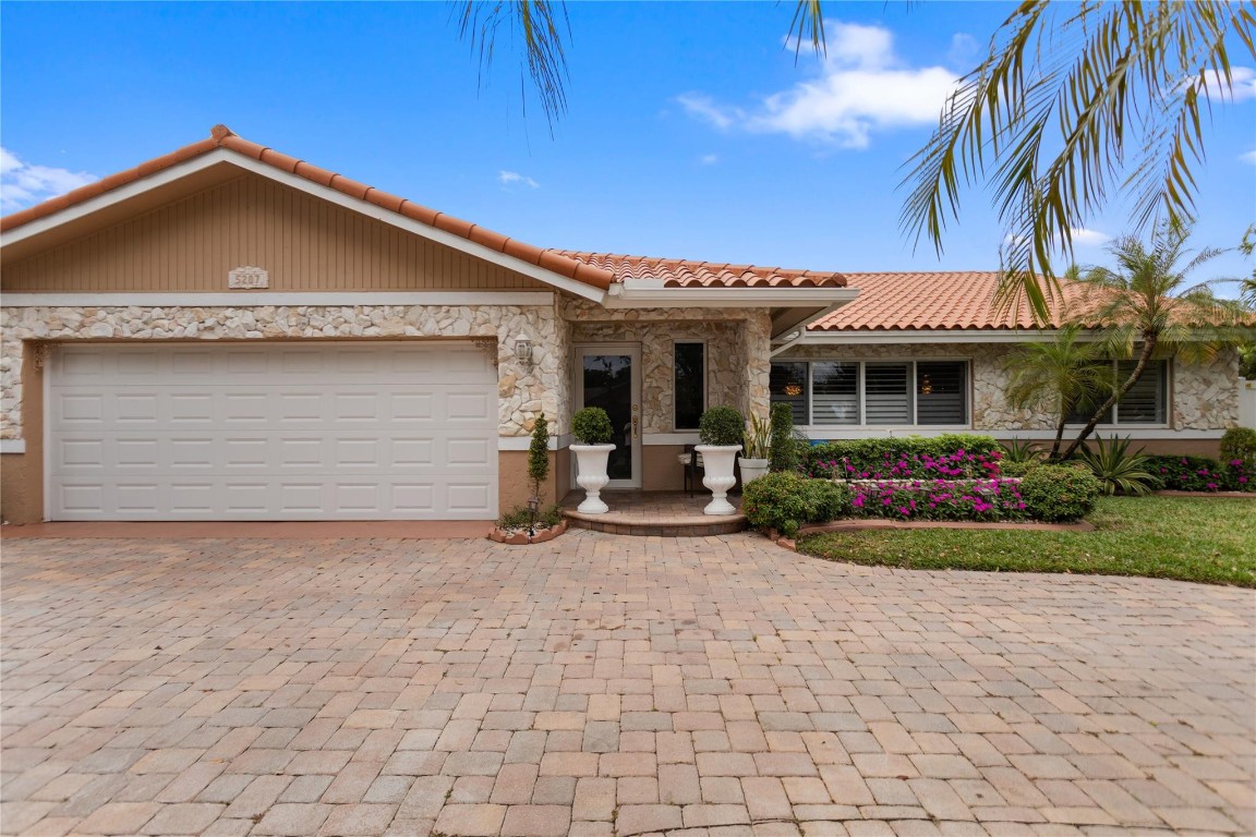 Flamingo Gardens-Tamarind - Residential