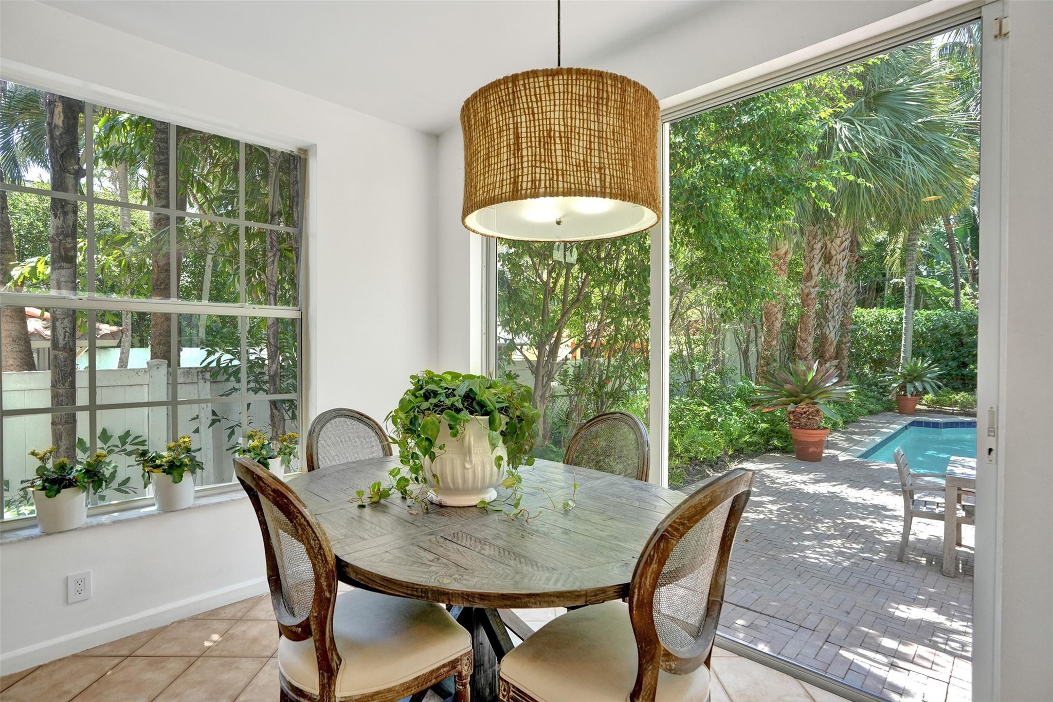 IDLEWYLD 1-19 B - Residential