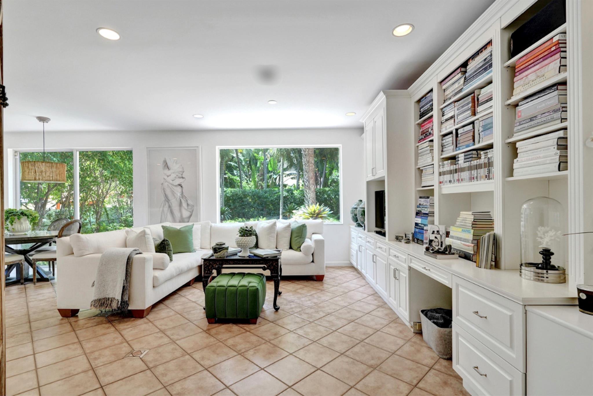 IDLEWYLD 1-19 B - Residential