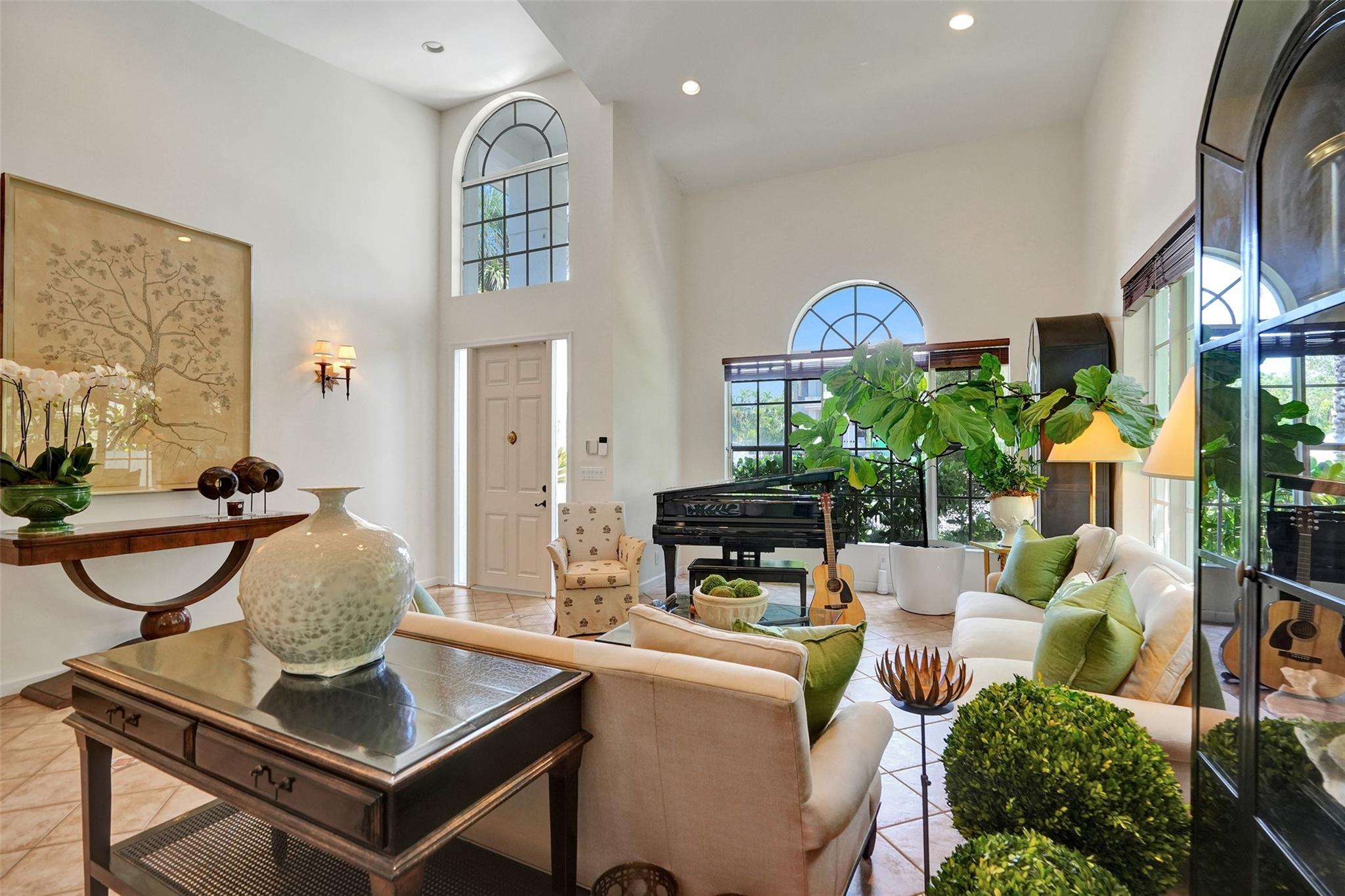 IDLEWYLD 1-19 B - Residential