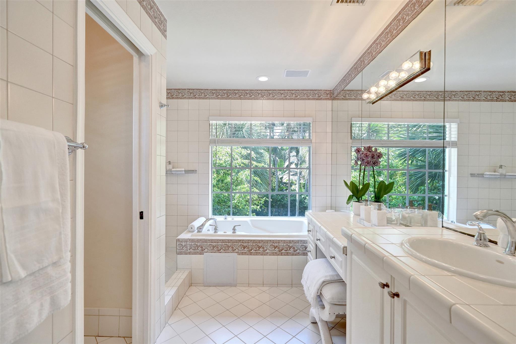 IDLEWYLD 1-19 B - Residential