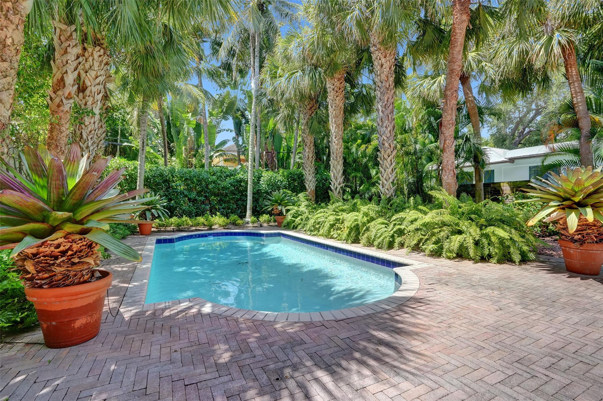 IDLEWYLD 1-19 B - Residential