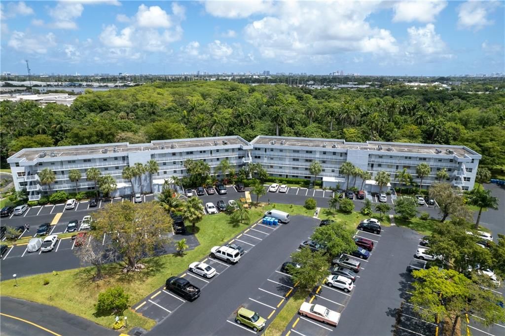 Photo of 101 Royal Park Dr #2B, Oakland Park, FL 33309 (MLS # F10372878)