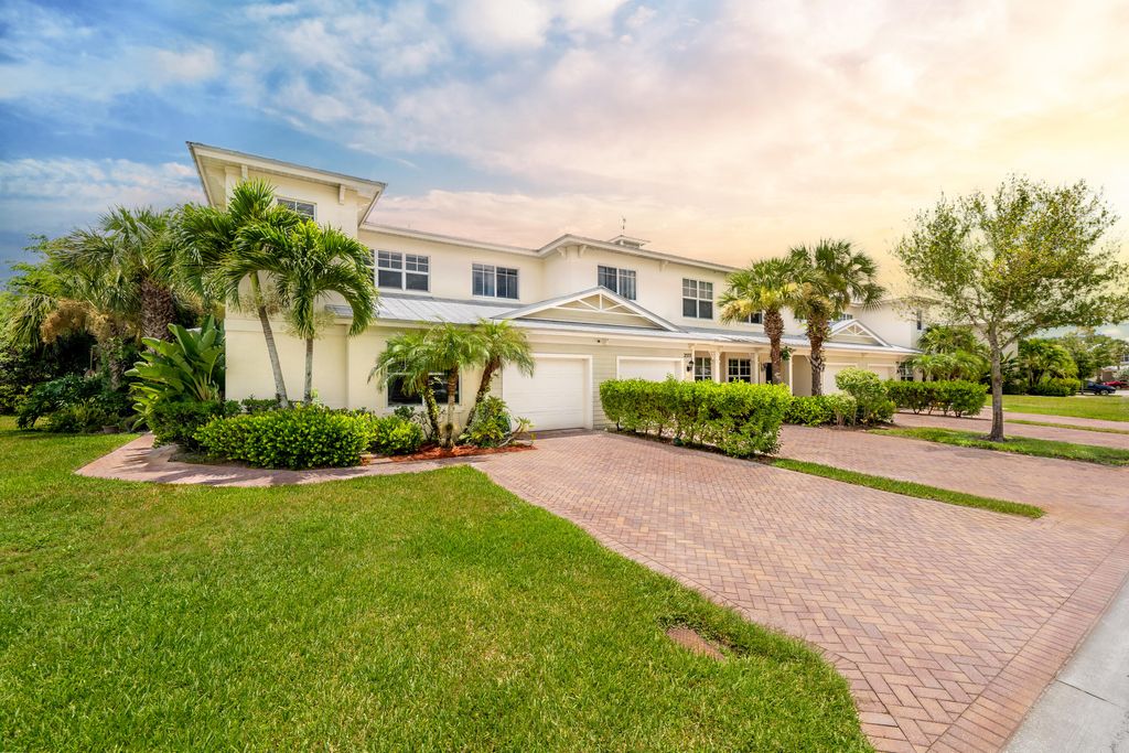 Photo of 2551 Creekside Drive, Fort Pierce, FL 34981 (MLS # R10815435)