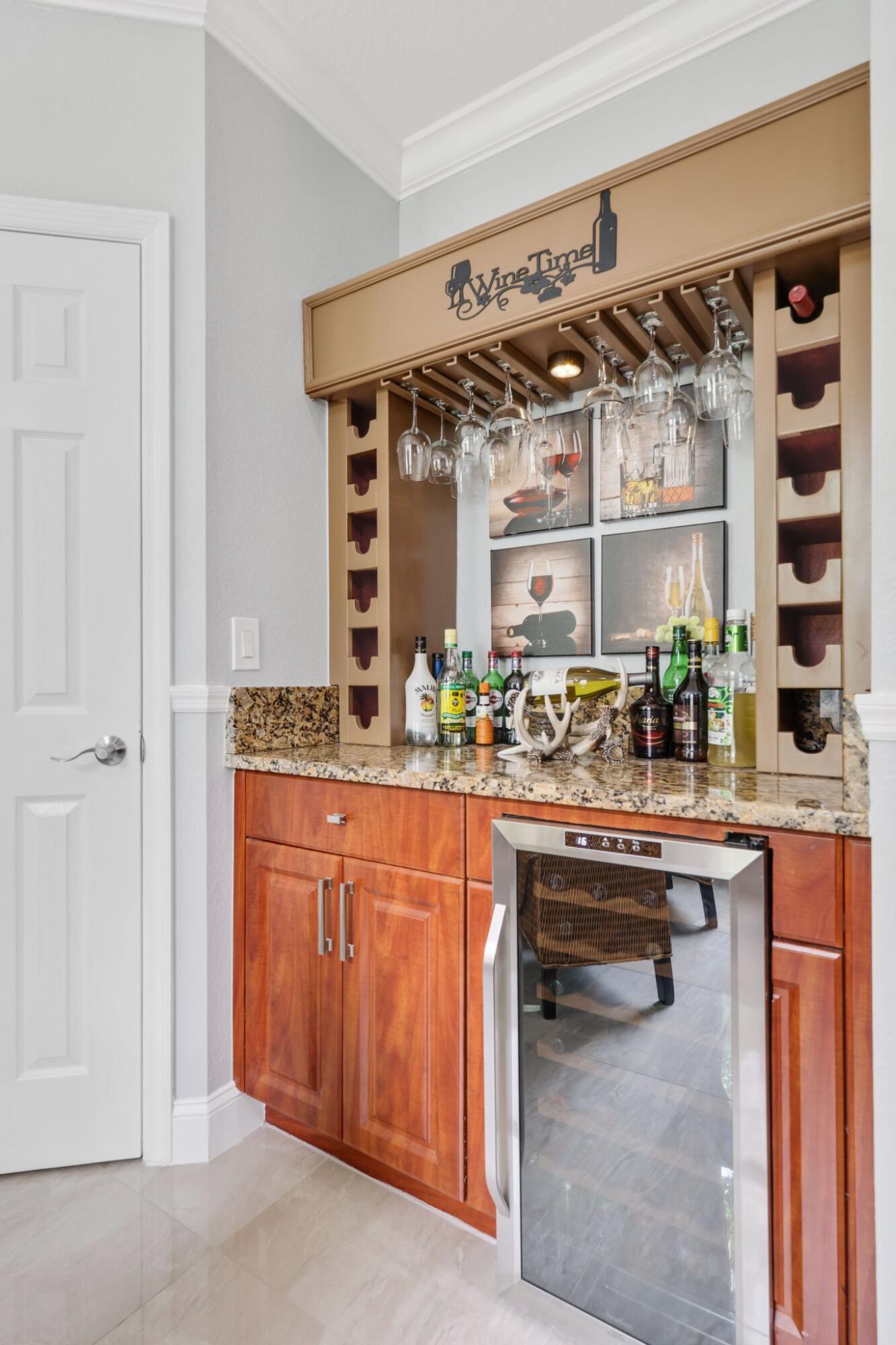 PALOMA LAKES CONDOMINIUM NO 1 - Residential