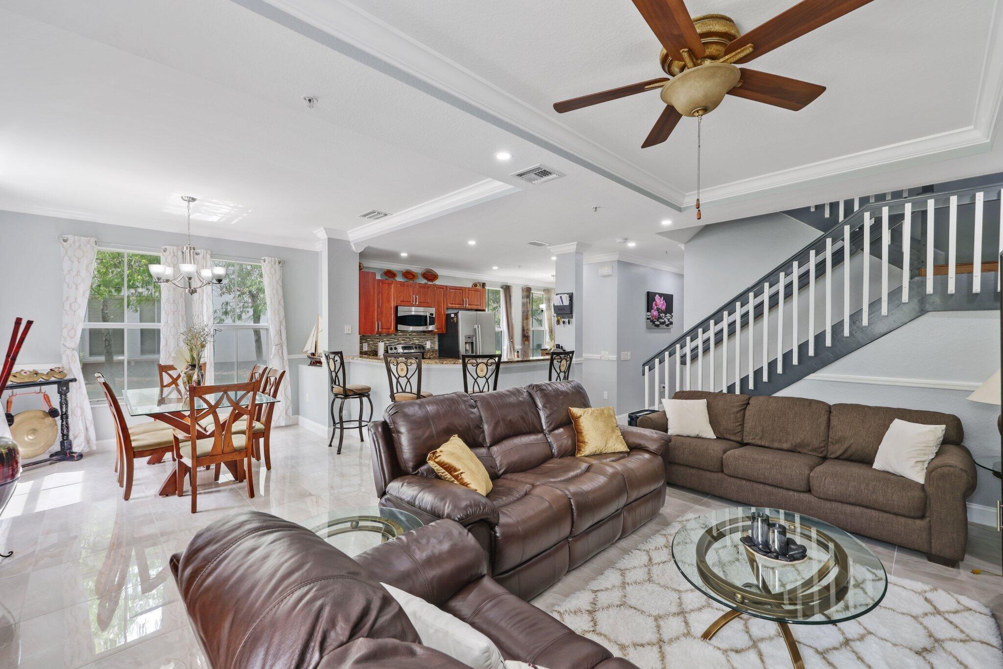 PALOMA LAKES CONDOMINIUM NO 1 - Residential